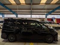 Begagnad Toyota Noah 2026 Svart Minibuss