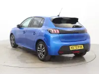 Second-hand Peugeot 208 Allure+ 100 CP (73 kW) 2023 Albastru Hatchback