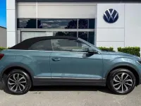 Usado VW T-Roc Style 150 HP (110 kW) 2022 Azul SUV