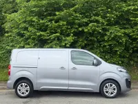 Used Vauxhall Vivaro Elite 150 HP (110 kW) 2020 Grey MPV