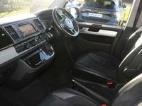 Used VW Caravelle Executive 199 HP (146 kW) 2021 Grey MPV