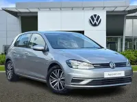 Used VW Golf VII SE 131 HP (96 kW) 2018 Silver Hatchback