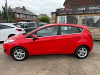 Used Ford Fiesta Zetec 75 HP (55 kW) 2015 Red Hatchback