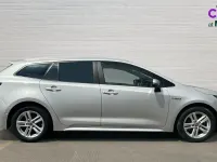 Used Toyota Corolla 122 HP (89 kW) 2019 Tyrol silver Estate