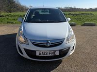 Used Vauxhall Corsa 95 HP (69 kW) 2013 White Hatchback