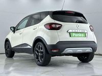 Used Renault Captur Signature 90 HP (66 kW) 2017 Cream and black SUV