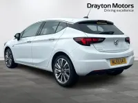 Used Vauxhall Astra S 150 HP (110 kW) 2019 White Hatchback