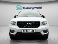 Used Volvo XC40 R-Design 188 HP (138 kW) 2019 SUV
