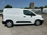 Used Vauxhall Combo S 100 HP (73 kW) 2023 White MPV