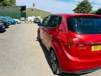 Used Kia Venga 114 HP (83 kW) 2015 Red Hatchback