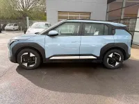 Begagnad Kia EV3 Air 147 kW (201 HK) 2025 Blå SUV