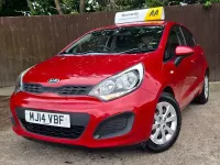 Used Kia Rio Air 2014 Red Hatchback