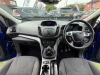 Usado Ford Kuga Zetec 150 CV (110 kW) 2016 Azul SUV