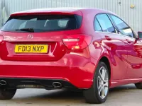 Used Mercedes A180 122 HP (89 kW) 2013 Red Hatchback