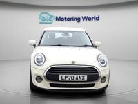 Used Mini ONE Classic 102 HP (75 kW) 2020 White Hatchback