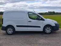 Used Peugeot Partner 2018 White