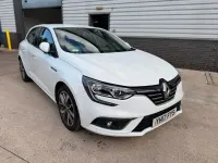 Used Renault Mégane IV Dynamique 130 HP (95 kW) 2017 White Hatchback