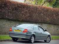 Used Toyota Avensis 2003 Green Hatchback