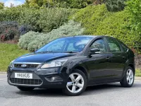 Usado Ford Focus Zetec 2011 Negro Utilitario