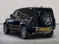 Second-hand Land Rover Defender SE Dynamic 2024 Negru SUV
