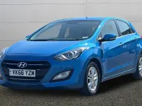 Begagnad Hyundai i30 SE 110 HK (80 kW) 2016 Blå Halvkombi