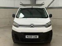 Used Citroën Dispatch 120 HP (88 kW) 2019 White MPV