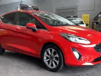 Used Ford Fiesta Zetec 70 HP (51 kW) 2017 Red Hatchback