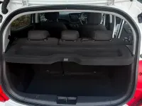 Used Vauxhall Viva 75 HP (55 kW) 2015 White Hatchback
