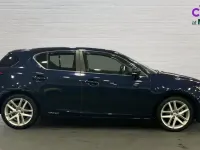Used Lexus CT200h 136 HP (100 kW) 2018 Blue