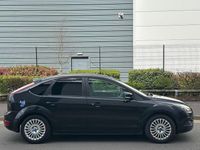 Used Ford Focus Titanium 123 HP (90 kW) 2008 Black Hatchback