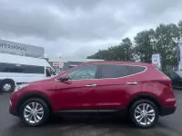 Used Hyundai Santa Fe Premium 197 HP (144 kW) 2017 Red SUV