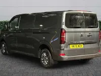 Nouă VW Transporter Pro 2025 Graphite dust metallic Van