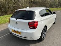 Used BMW 116 Sport Line 2014 Pearlescent white Hatchback