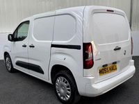 Used Vauxhall Combo Sportive 100 HP (73 kW) 2020 White MPV