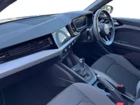 Usado Audi A1 S-Line 110 CV (80 kW) 2023 Gris SUV