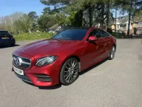 Usado Mercedes E220 AMG line 2018 Rojo Coupe