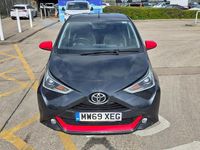 Begagnad Toyota Aygo Trend 2020 Grå Halvkombi