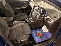Used Vauxhall Astra SRi 145 HP (106 kW) 2021 Blue Hatchback