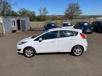 Used Ford Fiesta Zetec 2016 White Hatchback