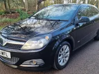 Usado Vauxhall Astra SRi 2010 Negro Utilitario