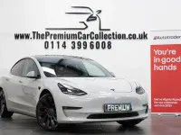Używany Tesla Model 3 Performance 461 kW (627 KM) 2020 Biały Sedan/Limuzyna