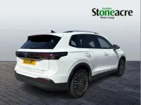 Second-hand VW Tiguan Match 130 CP (95 kW) 2024 Alb SUV