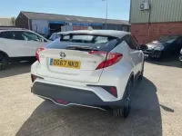 Second-hand Toyota C-HR 122 CP (89 kW) 2017 Alb SUV