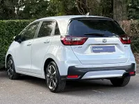 Used Honda Jazz Advance 122 HP (89 kW) 2023 Premium sunlight white Hatchback