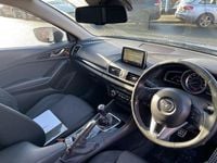 Used Mazda 3 121 HP (88 kW) 2015 Silver Hatchback