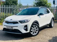 Used Kia Stonic First Edition 108 HP (79 kW) 2018 White SUV
