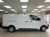 Używany Vauxhall Vivaro S 2021 Biały Minivan