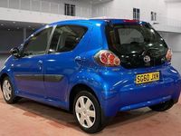 Used Toyota Aygo 67 HP (49 kW) 2010 Blue Hatchback