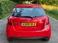 Used Toyota Yaris 69 HP (50 kW) 2015 Red Hatchback