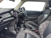 Used Mini Cooper Hatch 134 HP (98 kW) 2018 Silver Hatchback